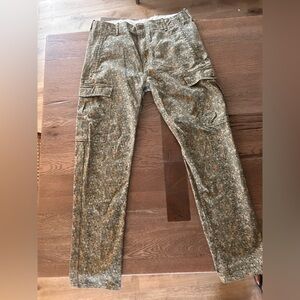 Men’s Levi’s Slim Straight Cargo Army Print